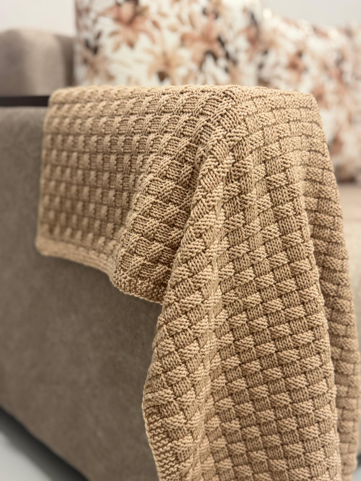 Easy Snuggle Squares Baby Blanket – Knitting Pattern for Handmade Comfort
